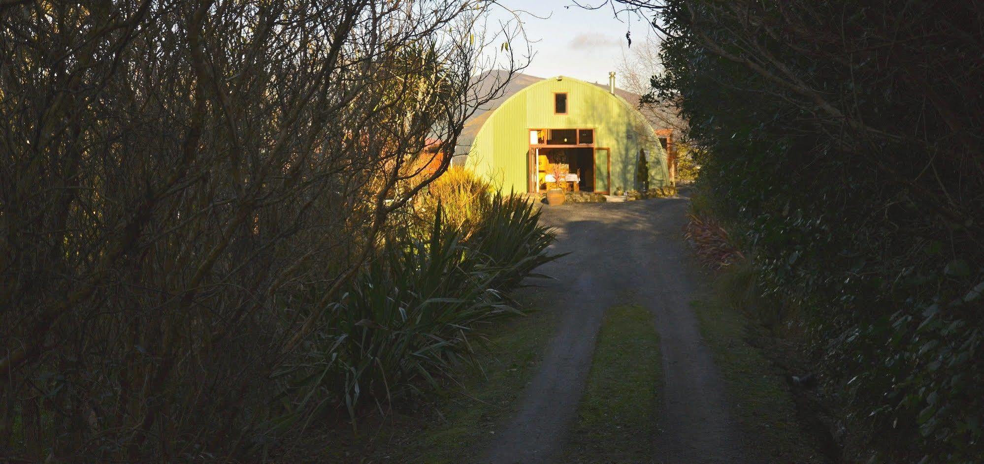 Barn Bed And Breakfast Waitati Екстериор снимка