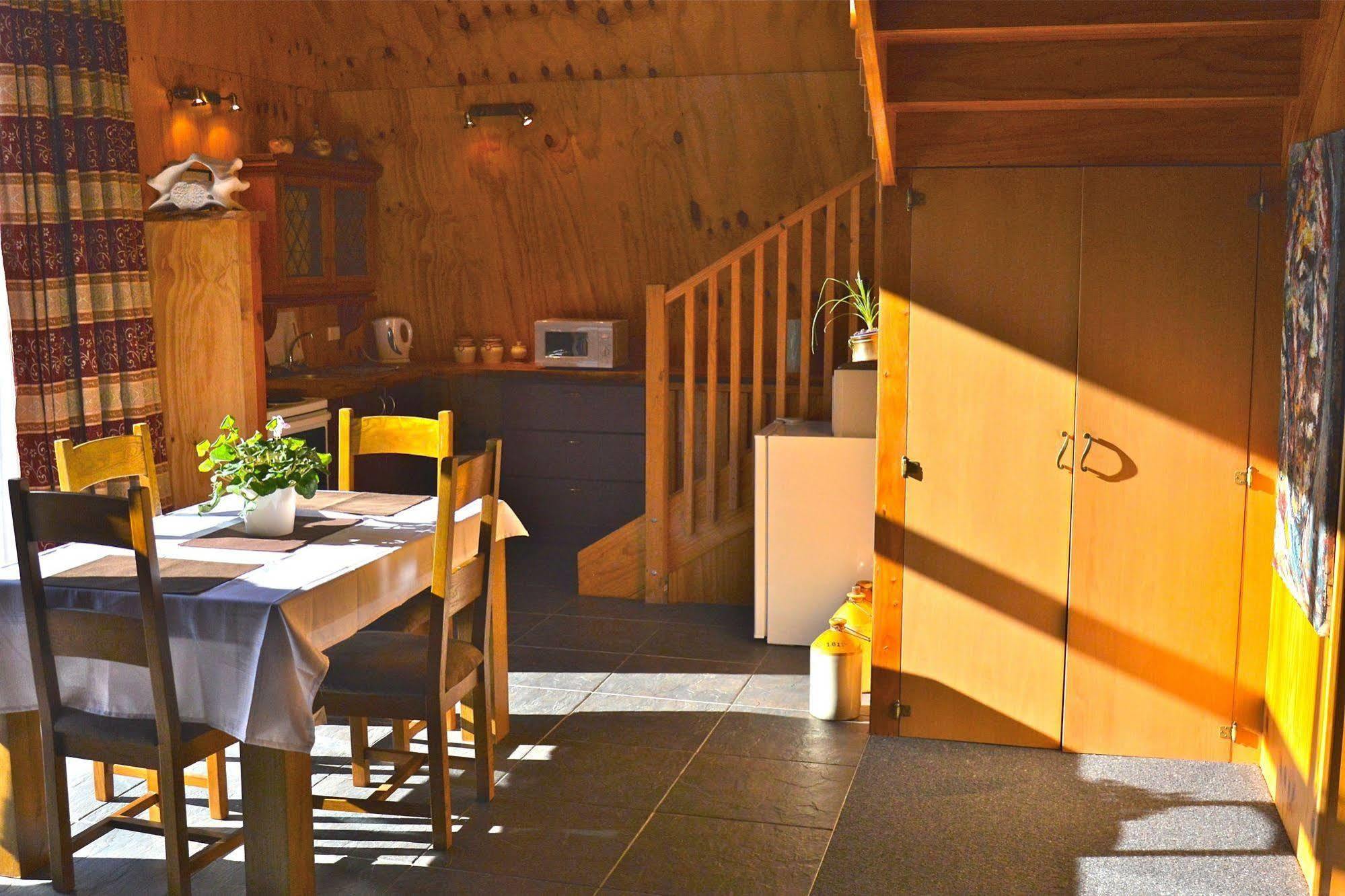 Barn Bed And Breakfast Waitati Екстериор снимка