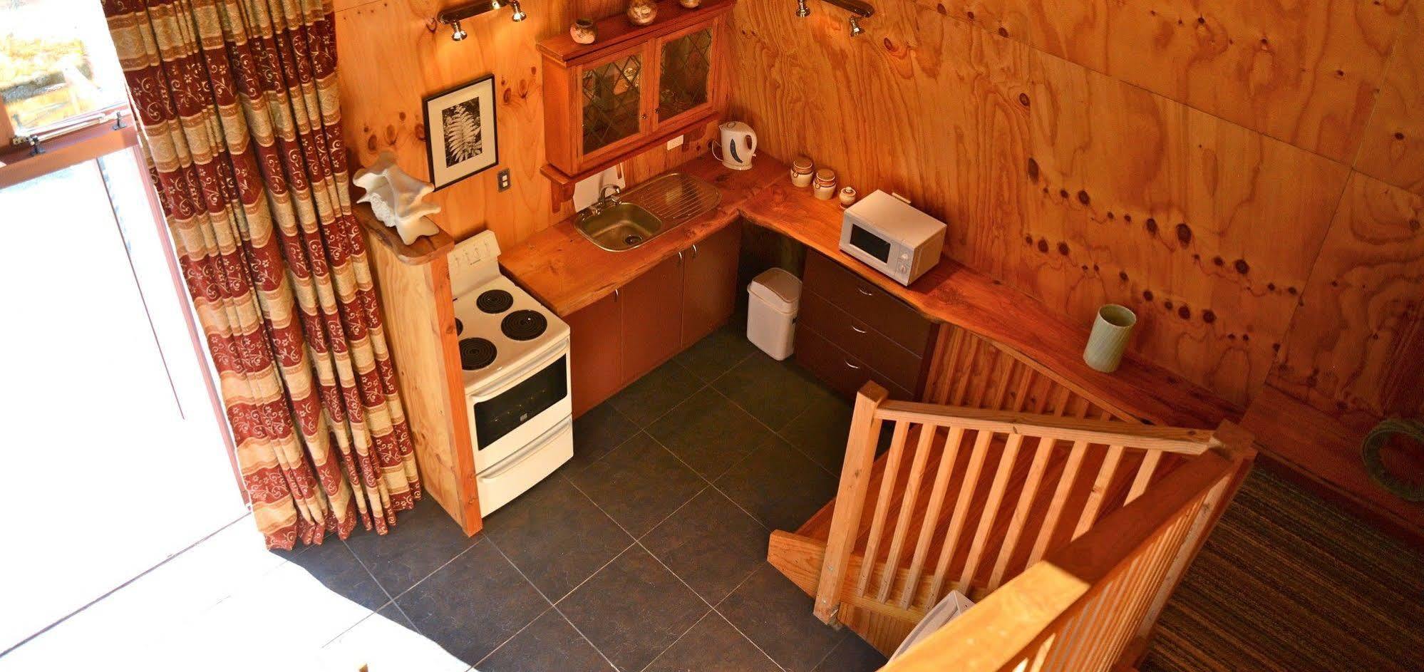 Barn Bed And Breakfast Waitati Екстериор снимка